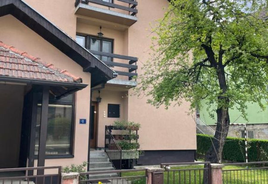 Dana apartman