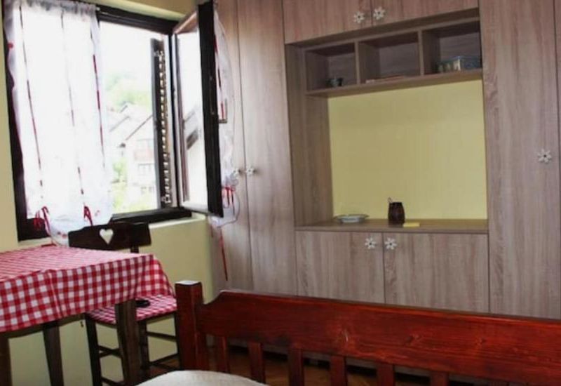 Putnicka kuca kod Dragane