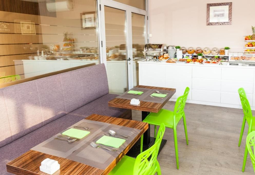 Adresa Suites