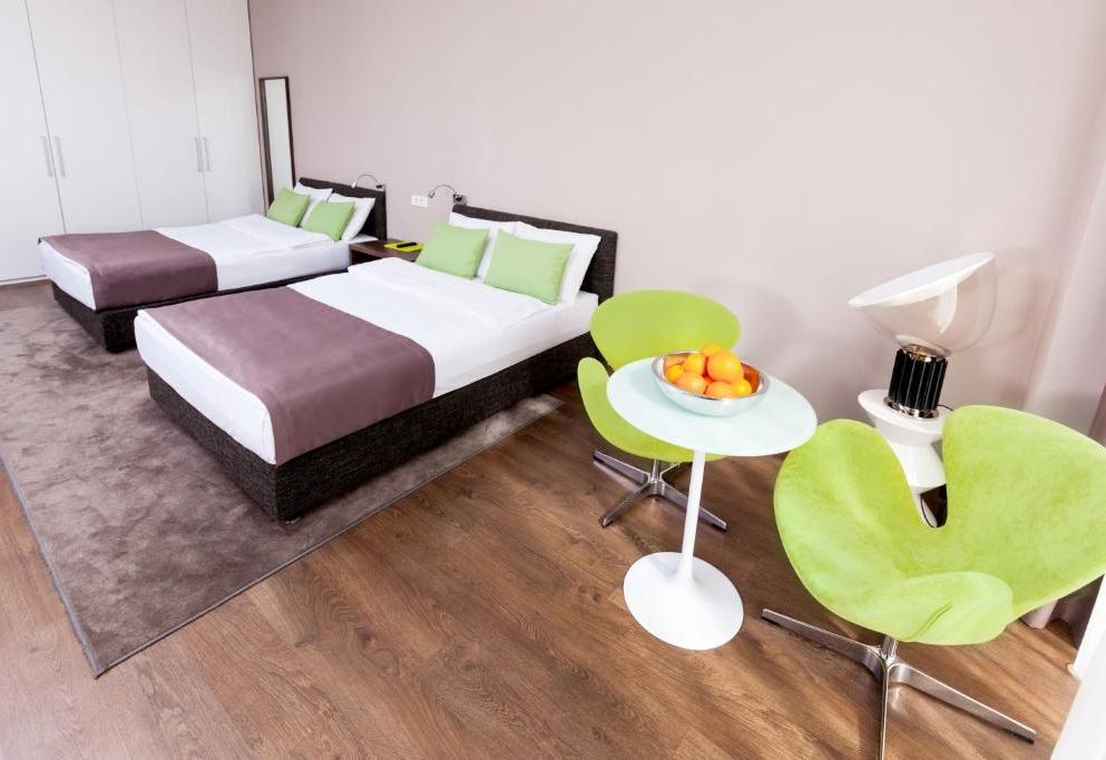 Adresa Suites