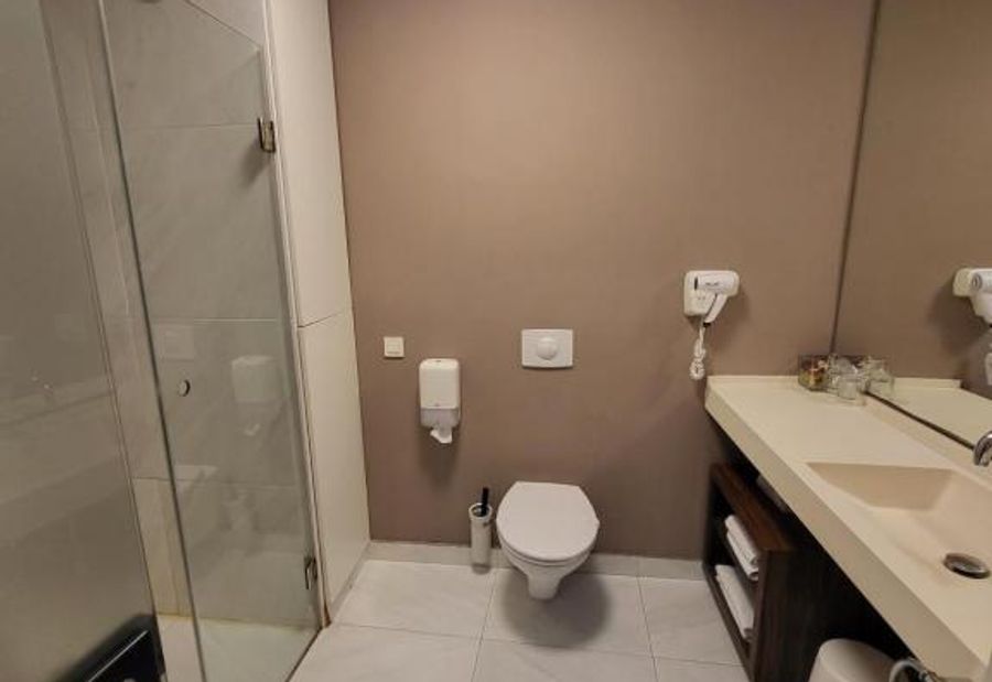 Adresa Suites