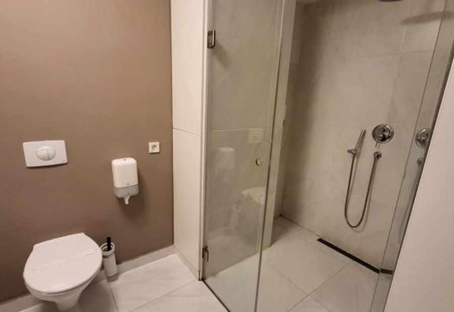 Adresa Suites