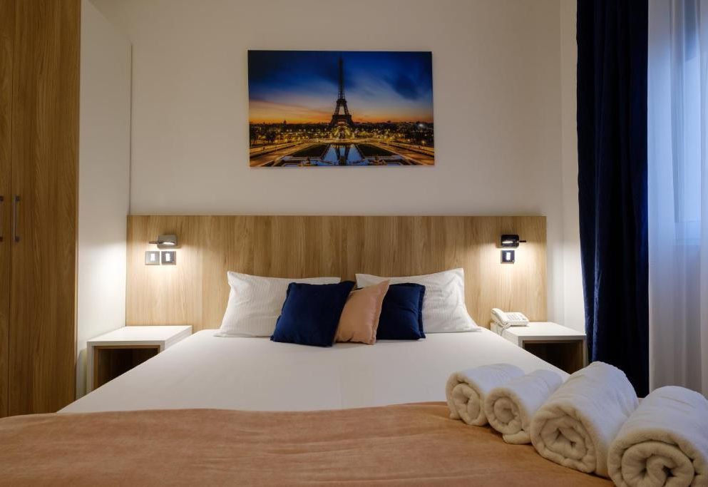 Airport Hotel Garni