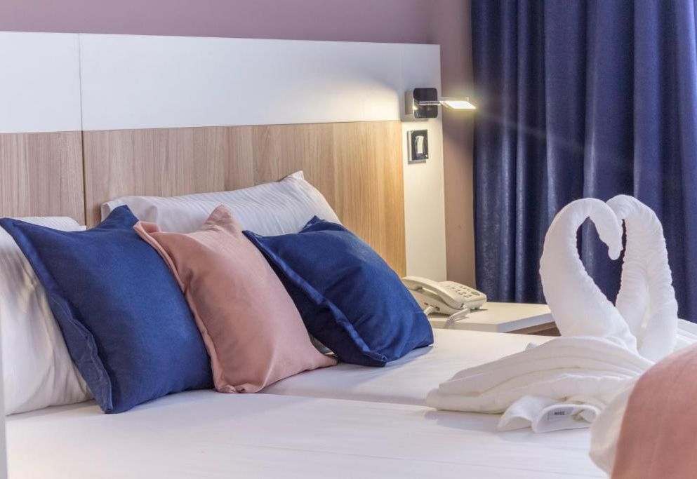 Airport Hotel Garni