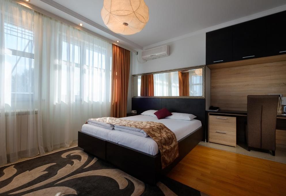 Apart K Apartments & Rooms