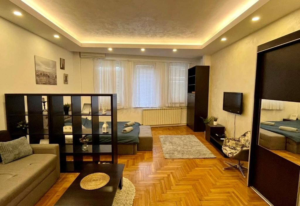 Apartment ARENA 28