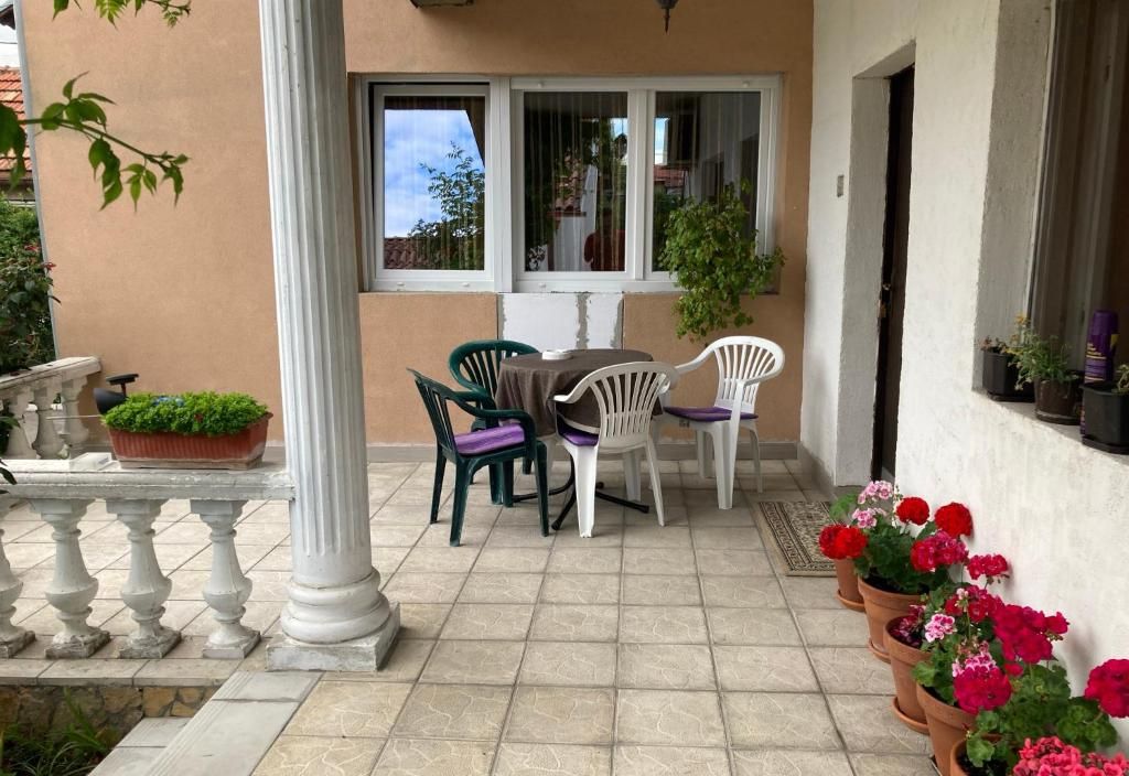 Apartment Milos