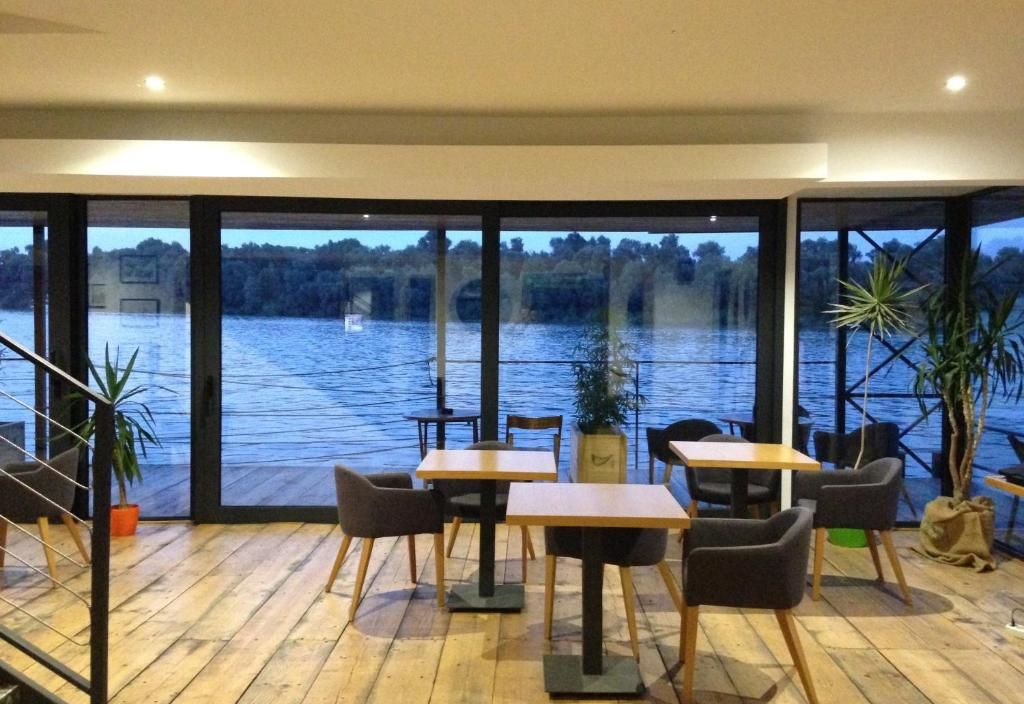 B&B Botel Charlie