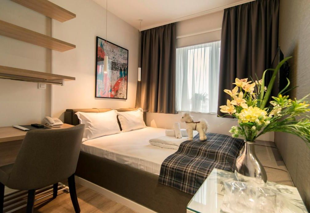 Belgrade Inn Garni Hotel