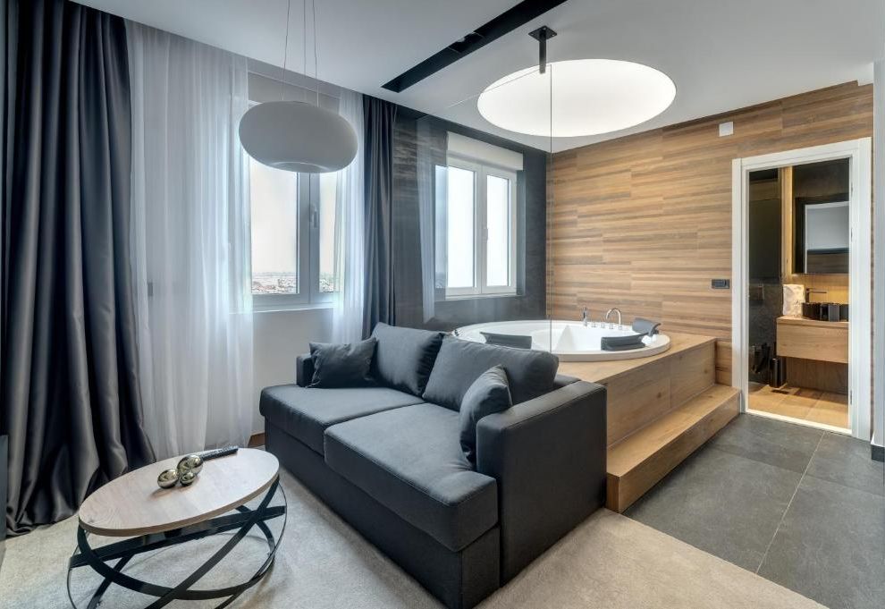 Black Pearl Luxury Suites