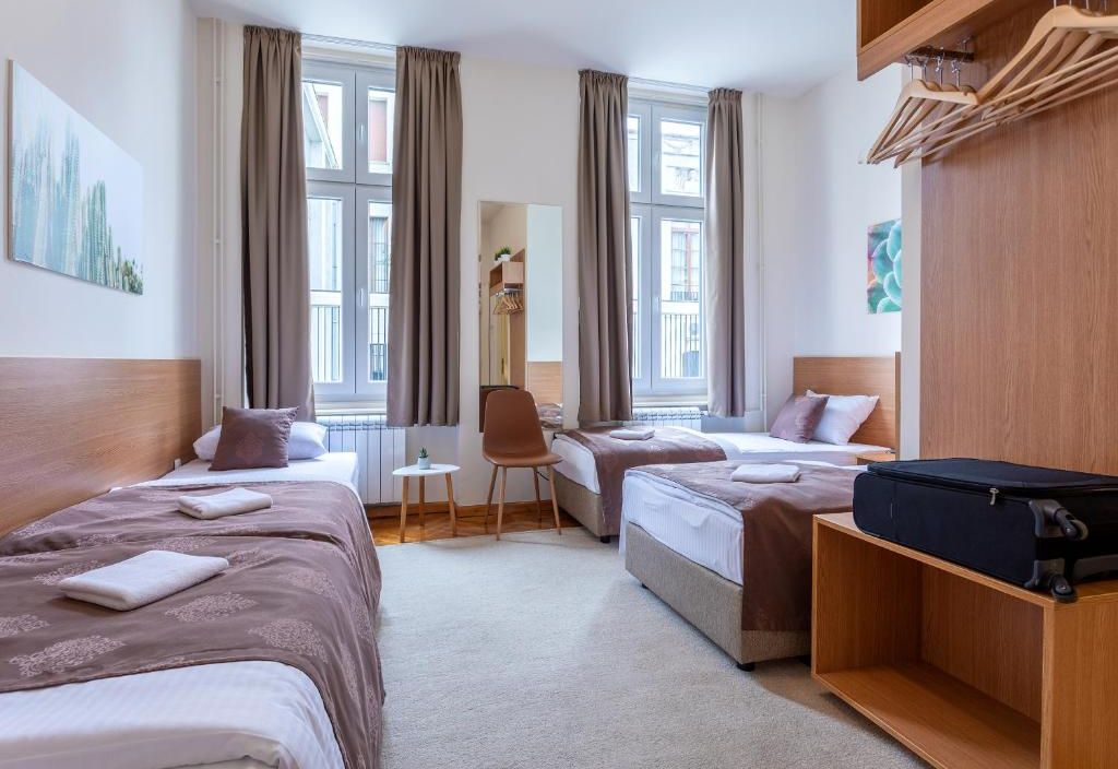Booking En Suite