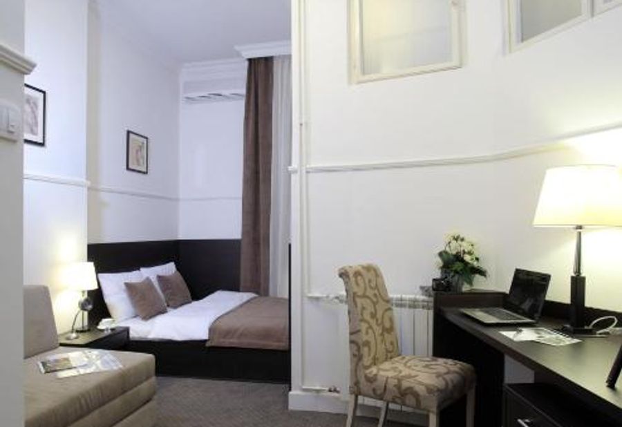 Booking Rooms