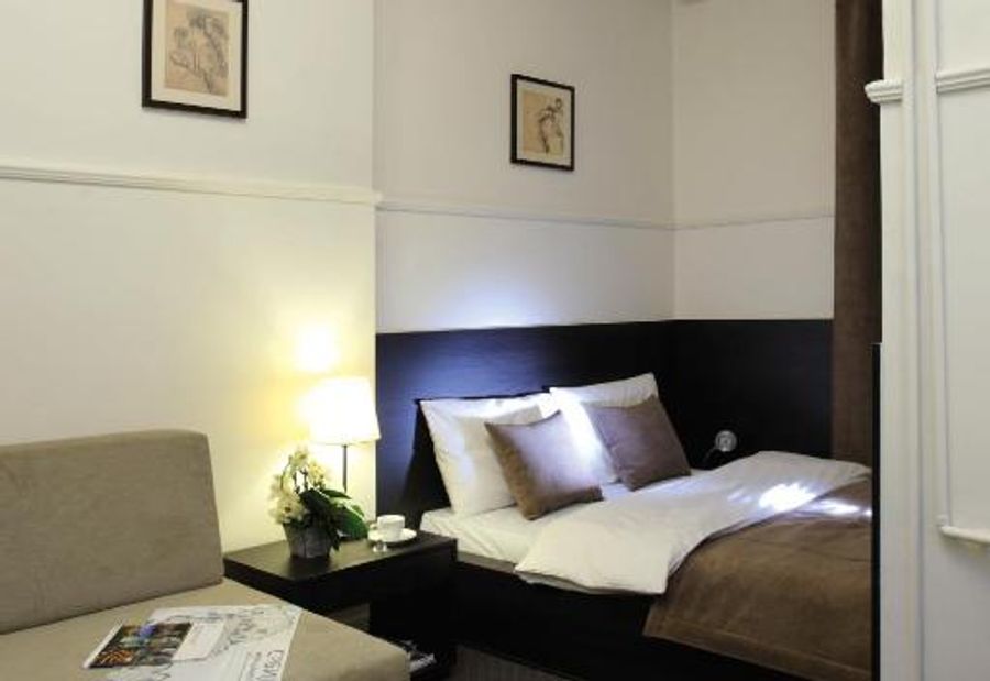 Booking Rooms