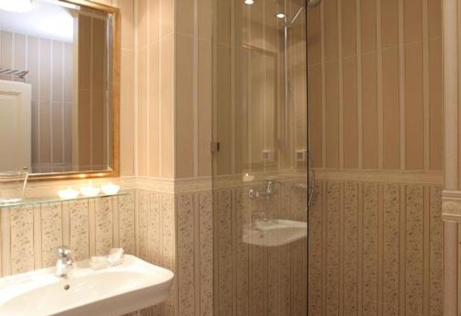 Booking Rooms