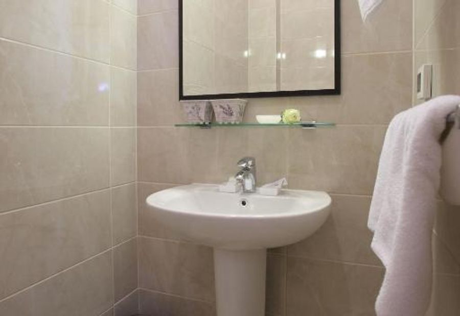 Booking Rooms