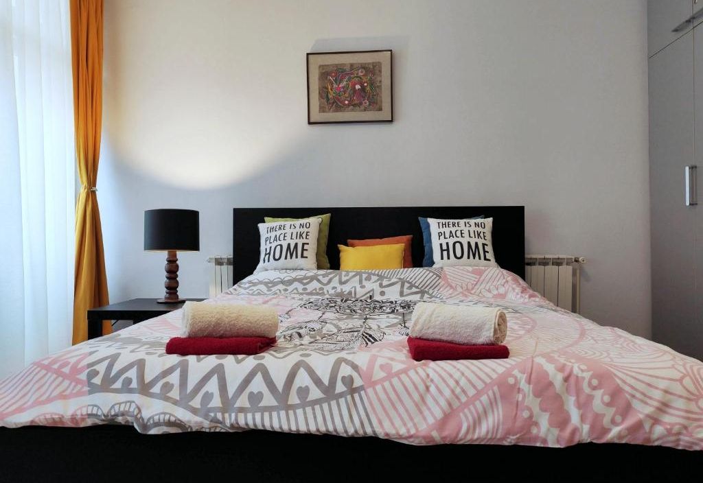 City Center Lovely Studio Apartment
