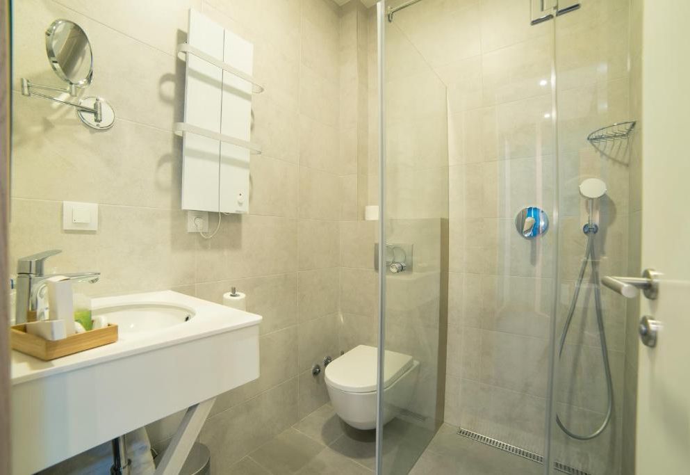 City Nest Modern & Cozy Suites