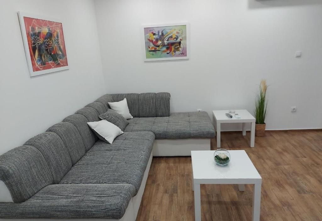 Cosy, quiet & brand new apartment w/ Danube view
