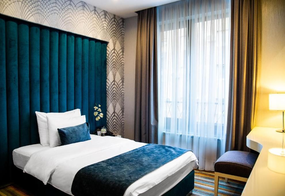 Crystal Hotel