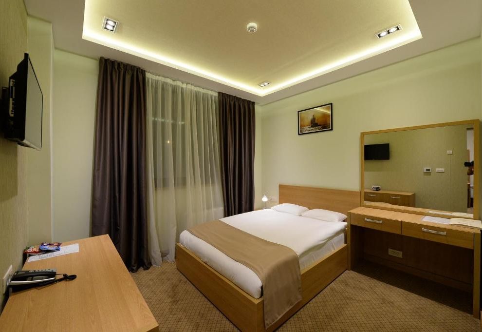 Hotel Hedonic
