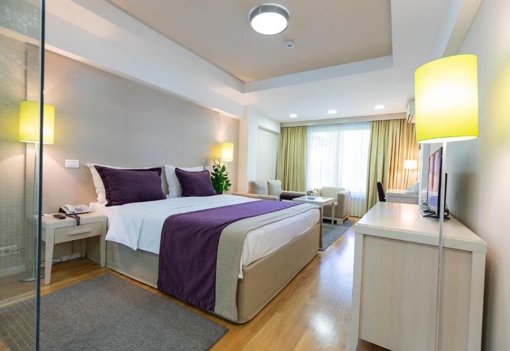 Hotel M
