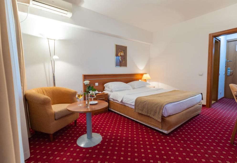 Hotel M