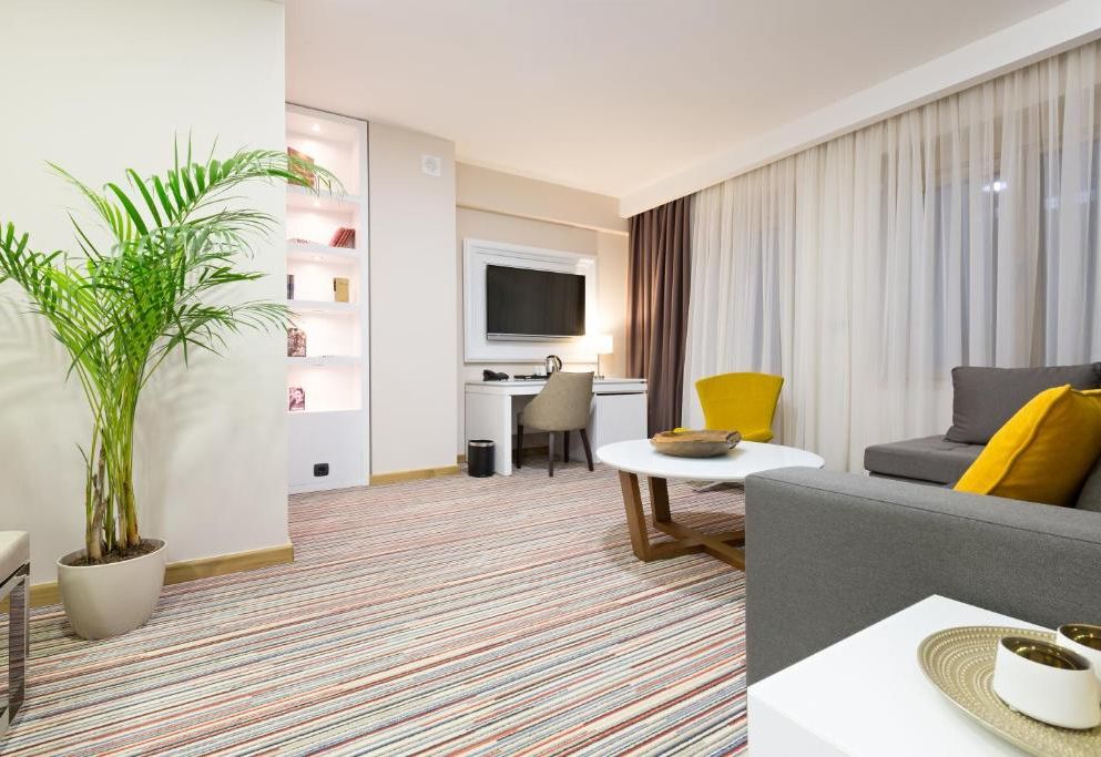 Hotel TESLA - Smart Stay Garni