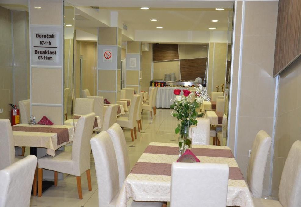 Hotel Zeder Garni