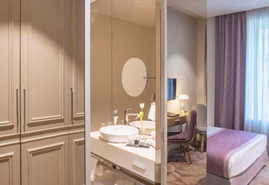 Jump INN Hotel Belgrade