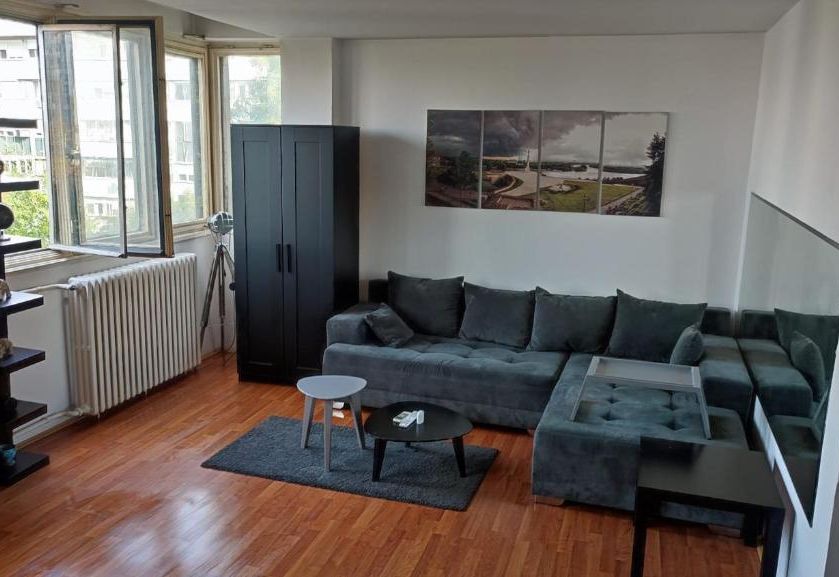 Nice apartment in New Belgrade with free parking