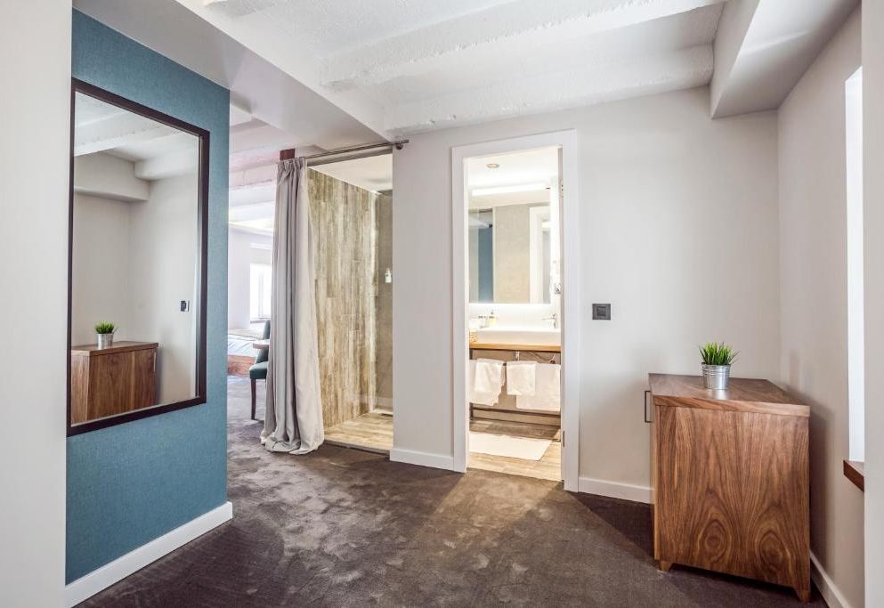 Nomad Luxury Suites