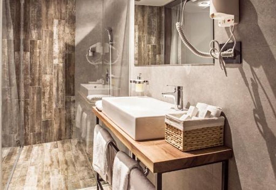 Nomad Luxury Suites