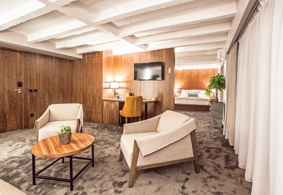 Nomad Luxury Suites