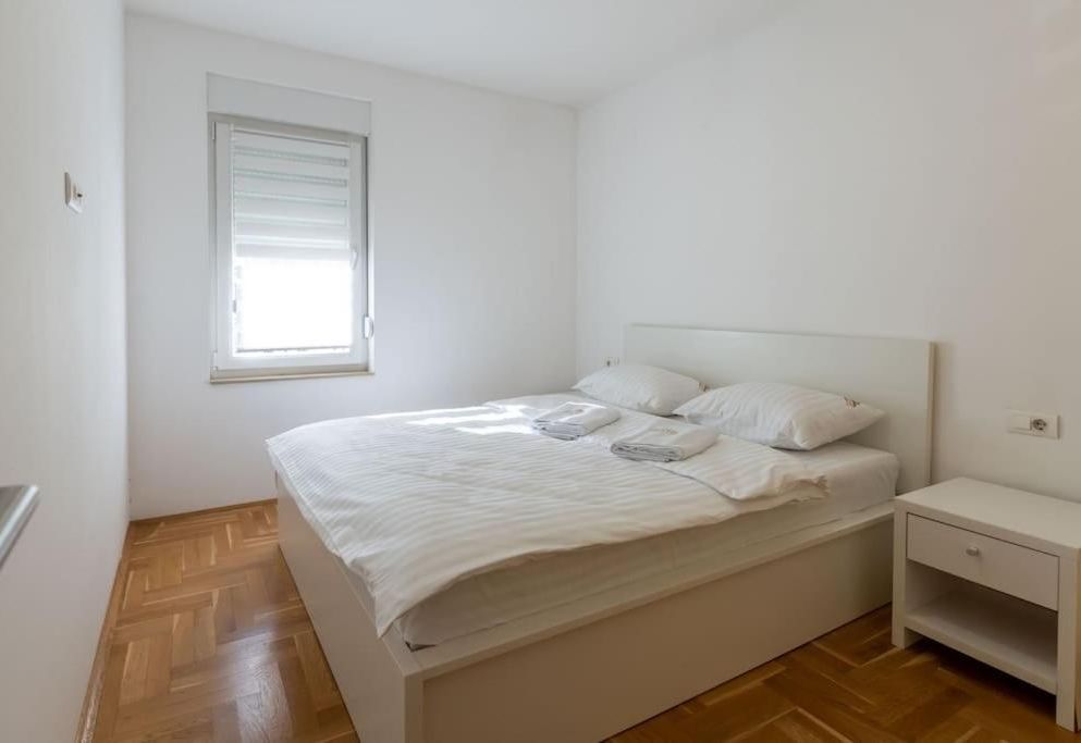 President Apartman 4