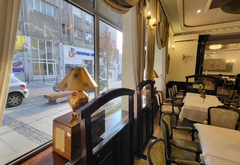 Queen's Astoria Design Hotel