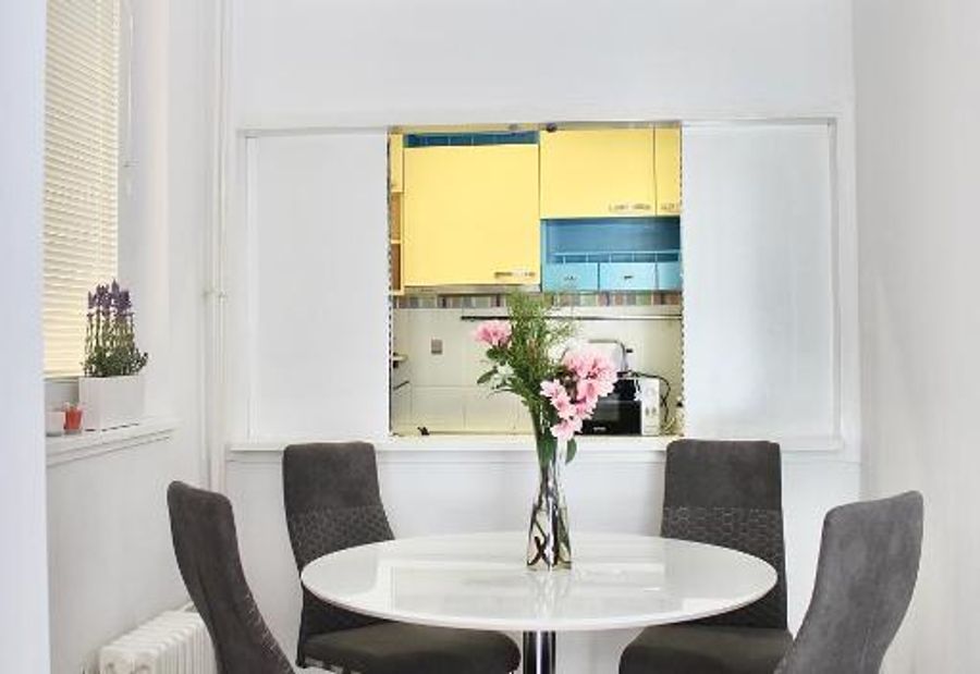 Ramonda Apartment
