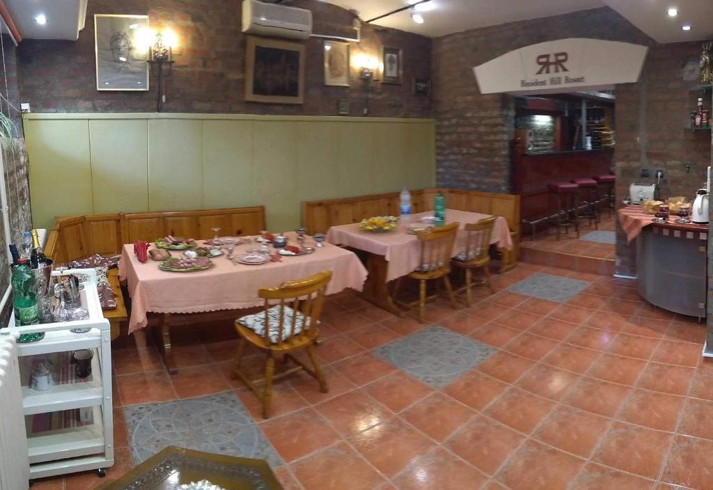 Resident hill resort