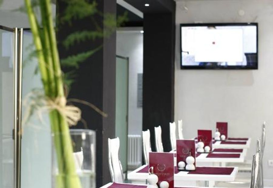 Side One Design Hotel Garni