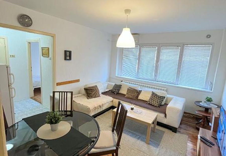 Slavija McD apartment