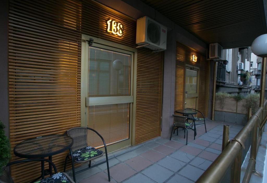 Studio 138