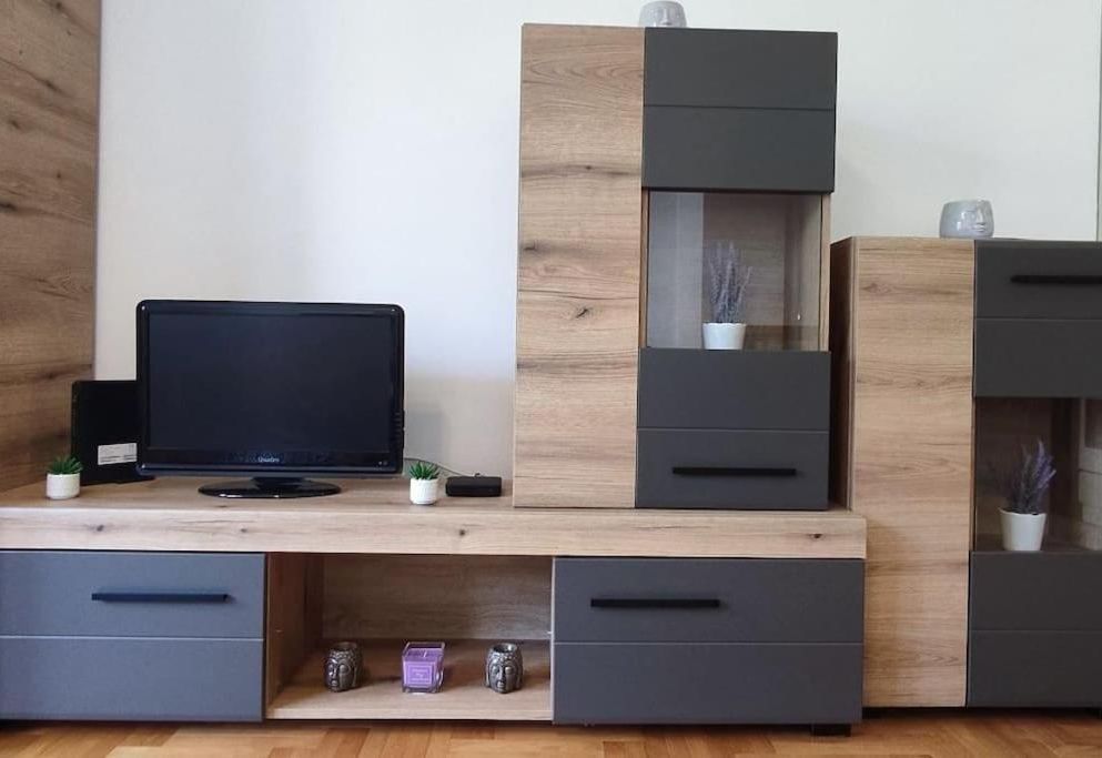 Twenty-one apartman