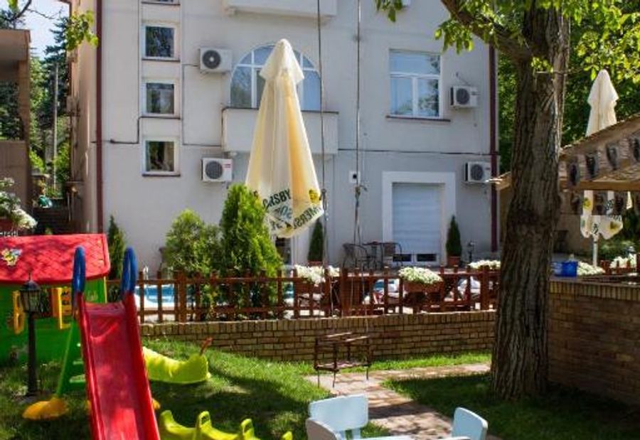 Villa Mystique