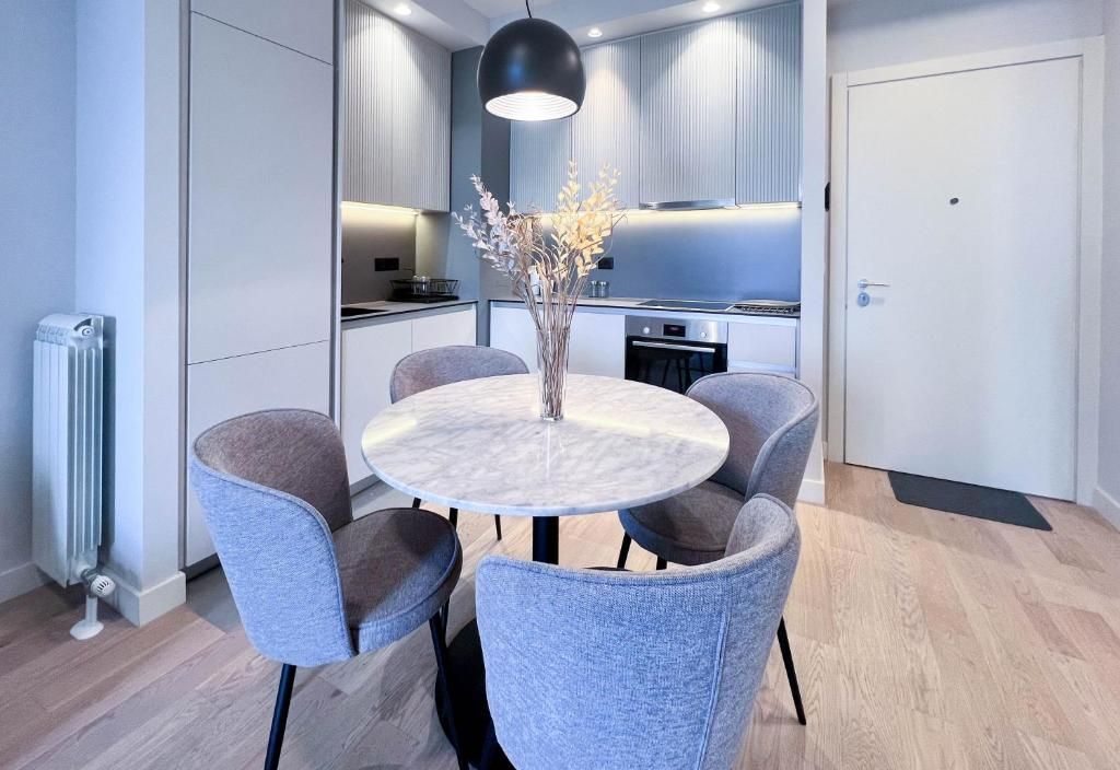 Waterfront Luxury Suites