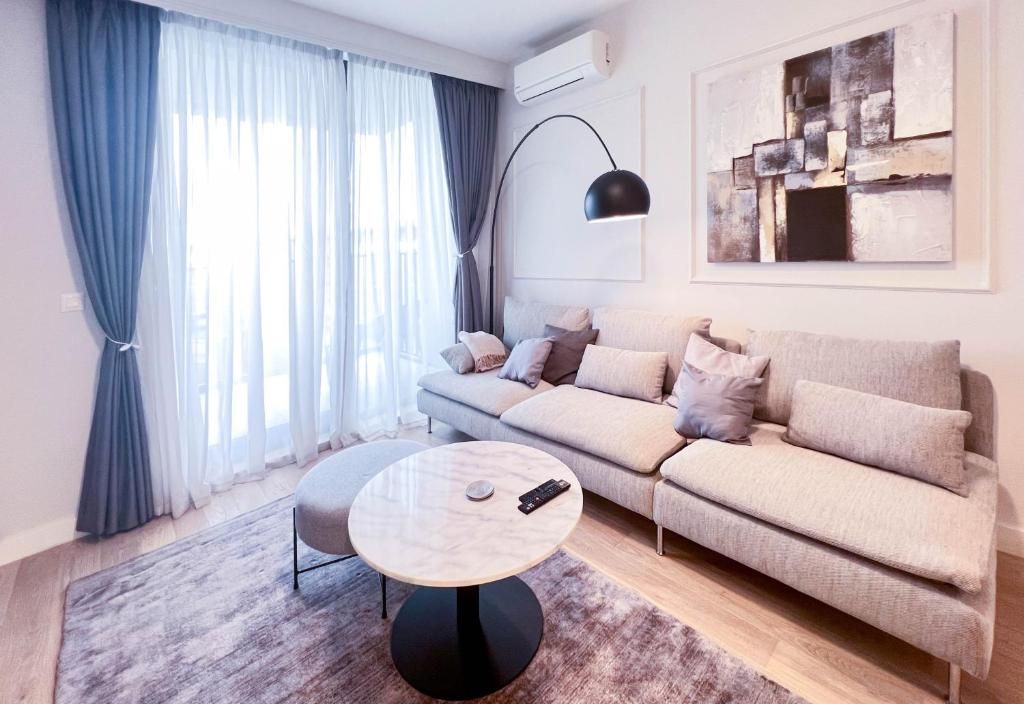 Waterfront Luxury Suites
