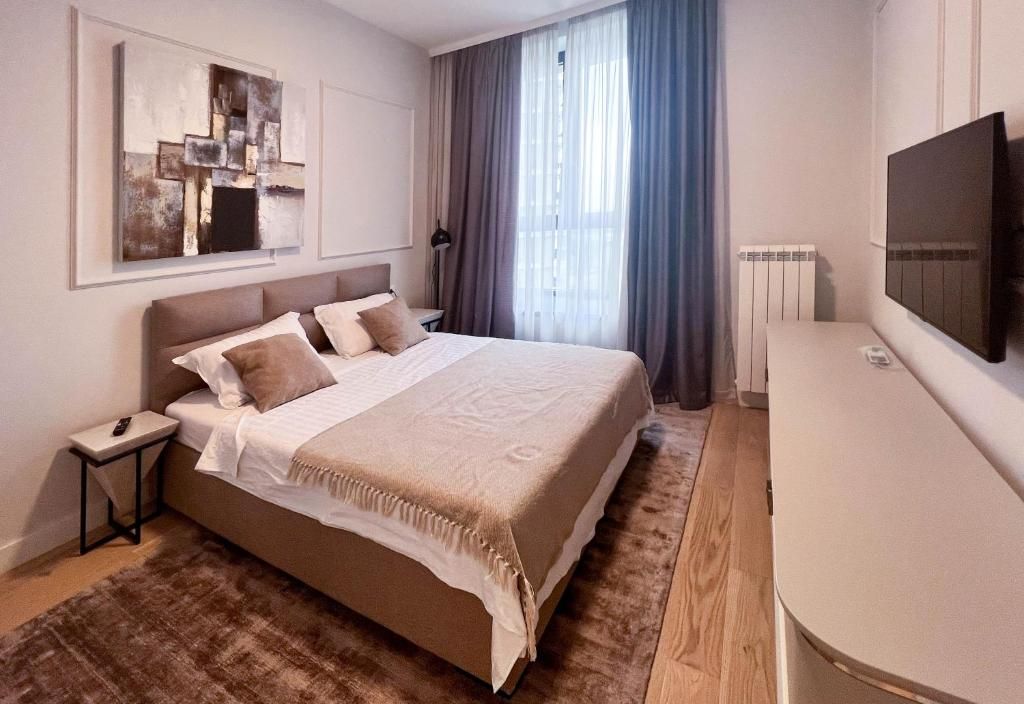 Waterfront Luxury Suites