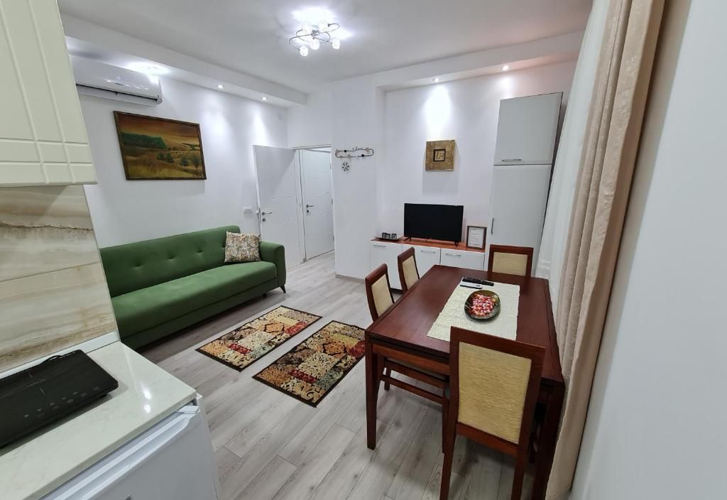 "Astor16" Apartments