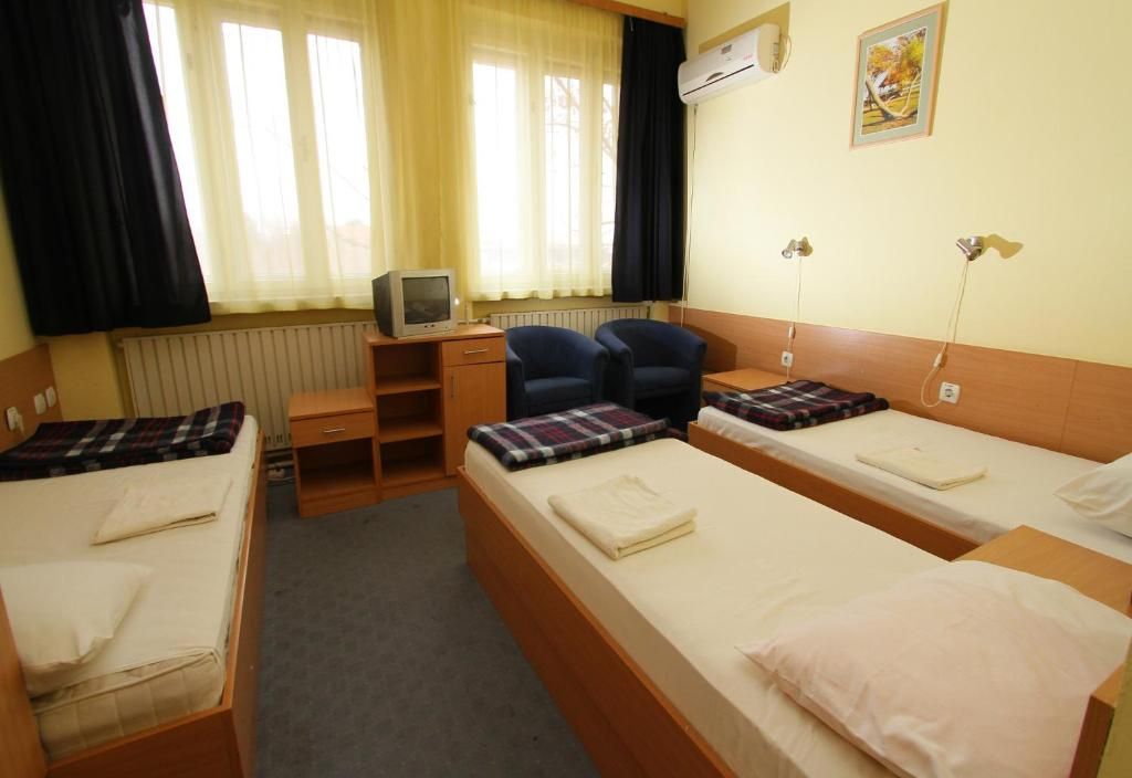 Aleksander A Inn