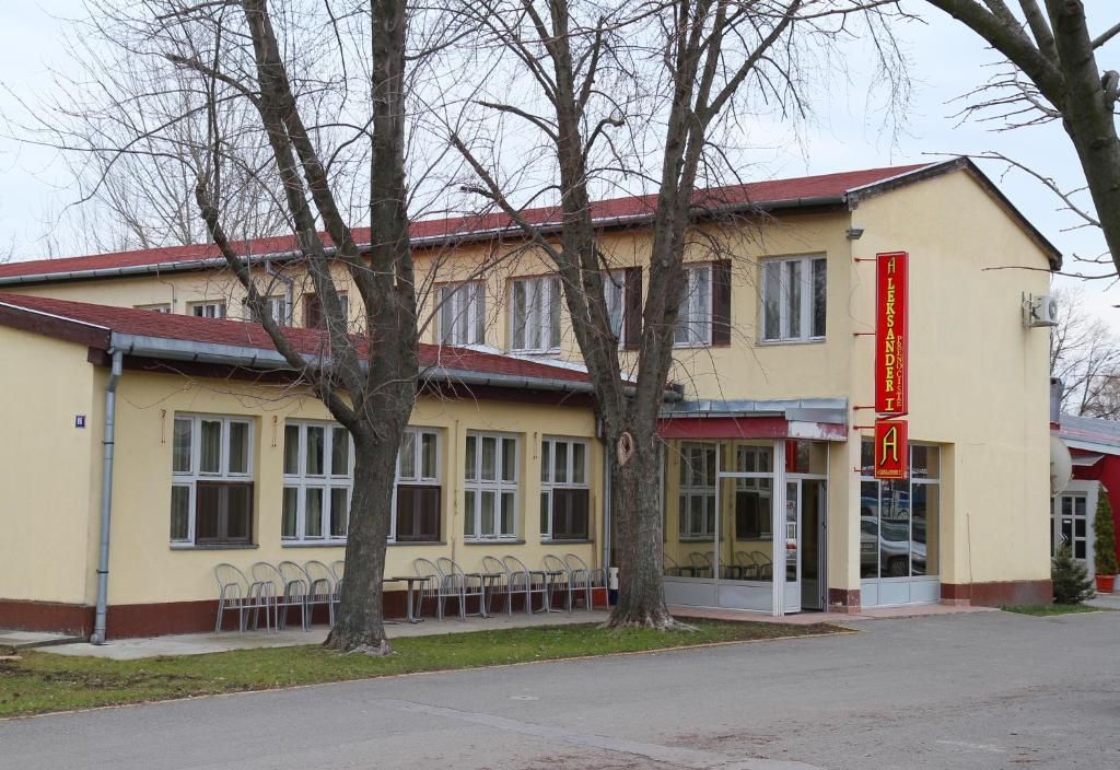 Aleksander A Inn