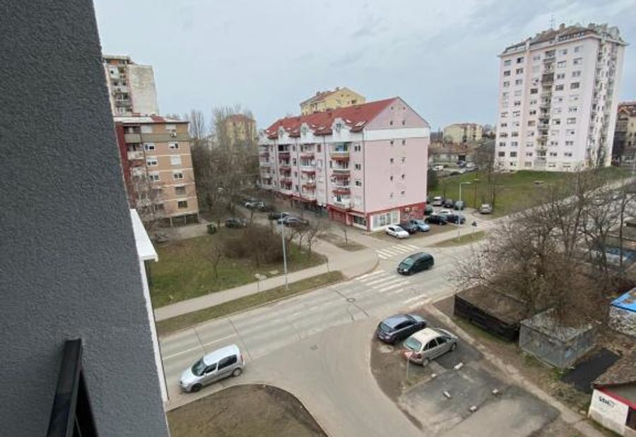 Apartment 212