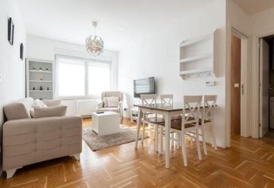 President Apartman 4